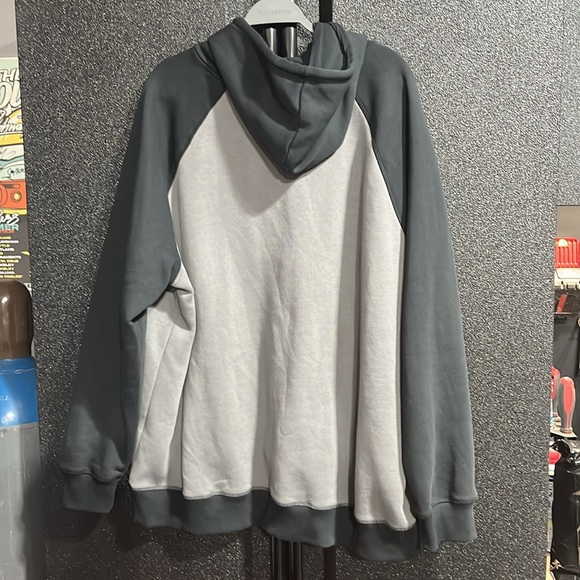 Harley-Davidson Men's Grey and Black Hoodie - Picture 6 of 6